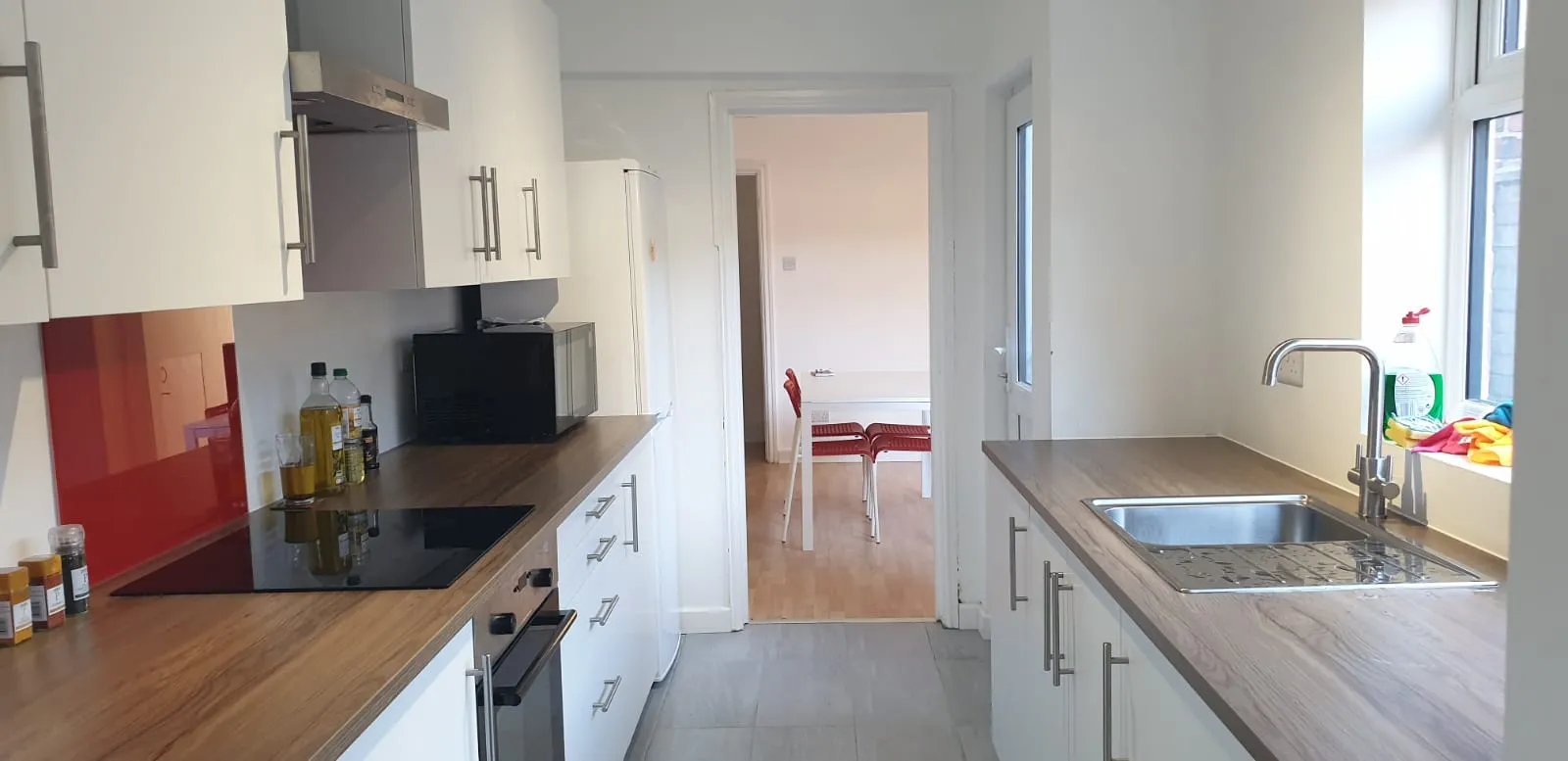 Modern 2 Bed Terraced House // AUG 2026 - Main Image